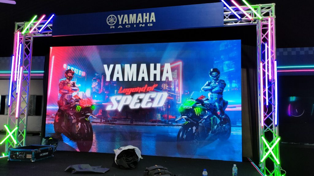 10 Essential Elements for a Trade Show Exhibit That Drives Results 3 backdrop