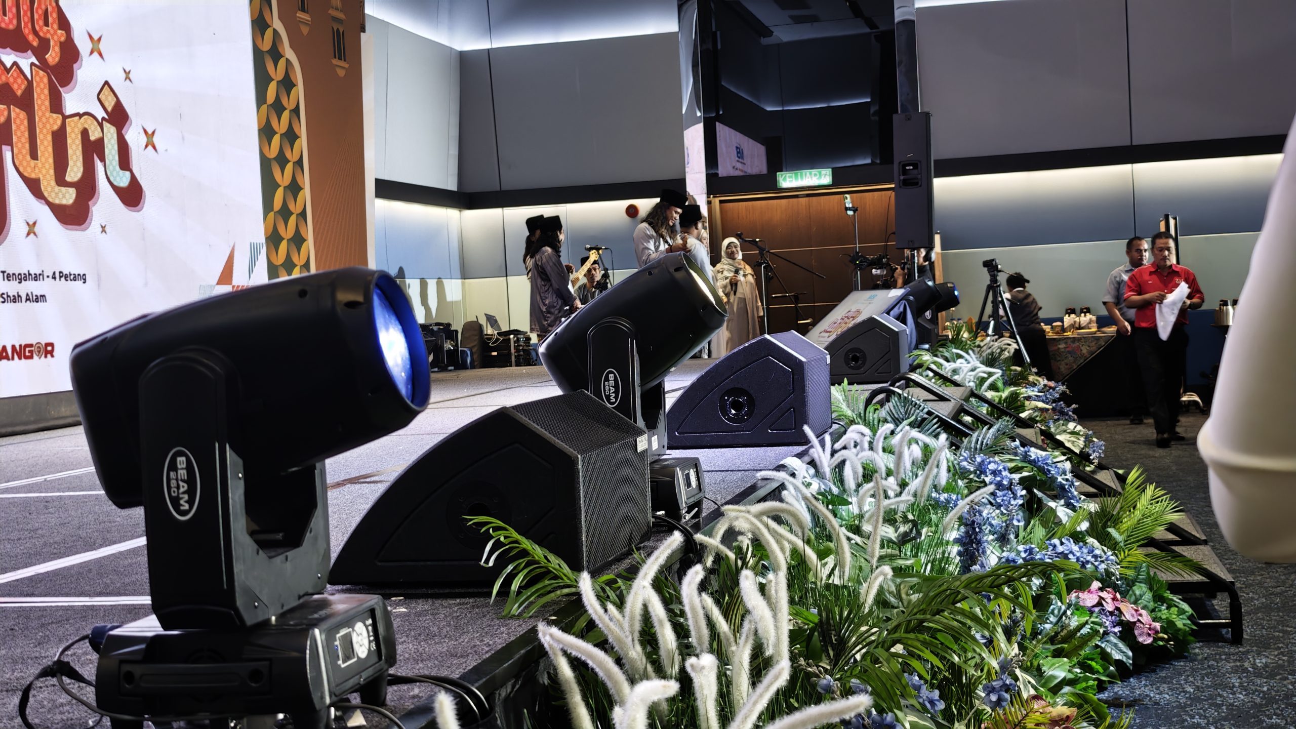 Vibrant Syawal: Creative Lighting Designs for Festive Stages 2 lighting design