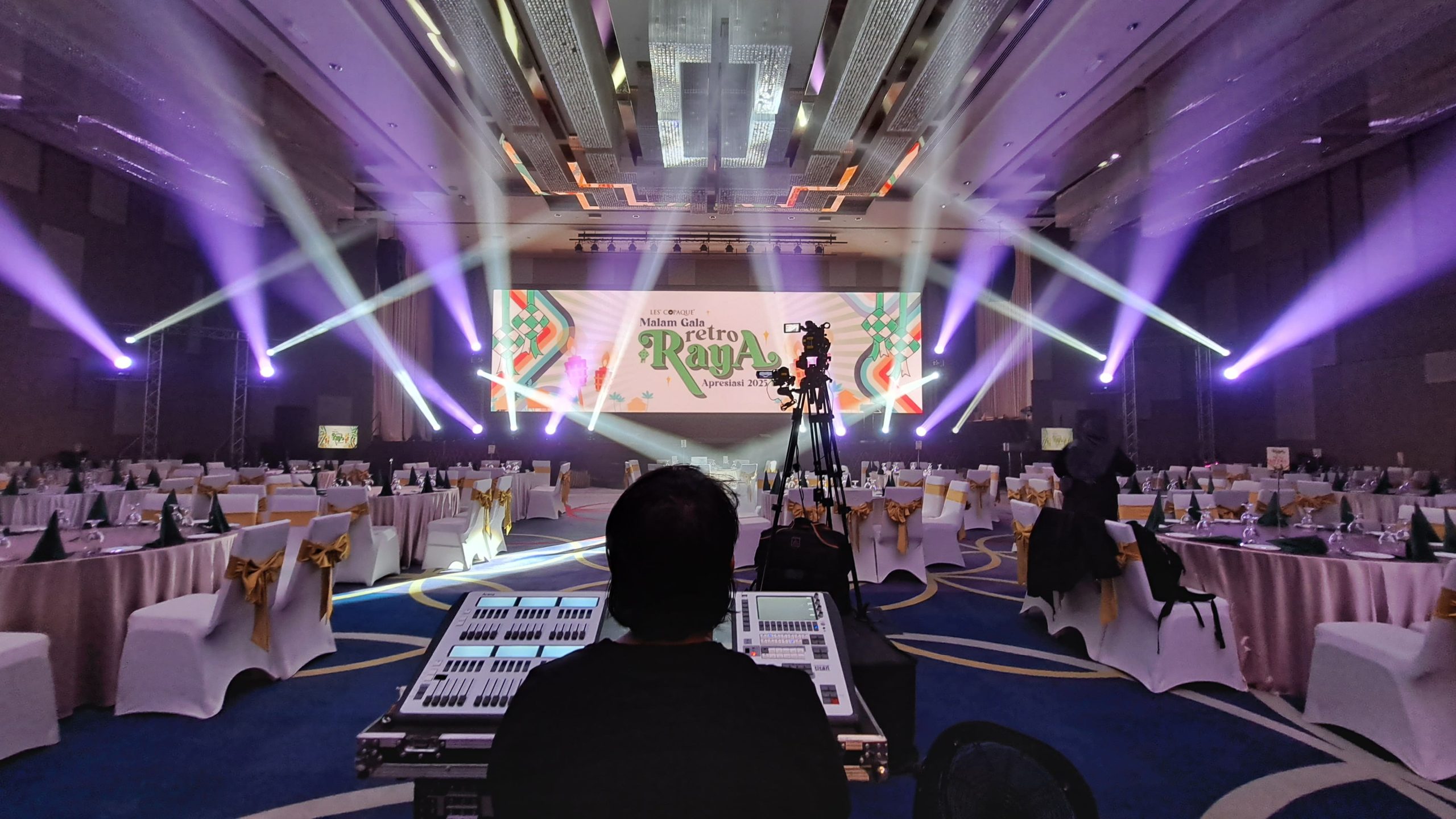How Event Lighting Shapes Mood, Branding, and Audience Engagement 4 20250418 160515 scaled
