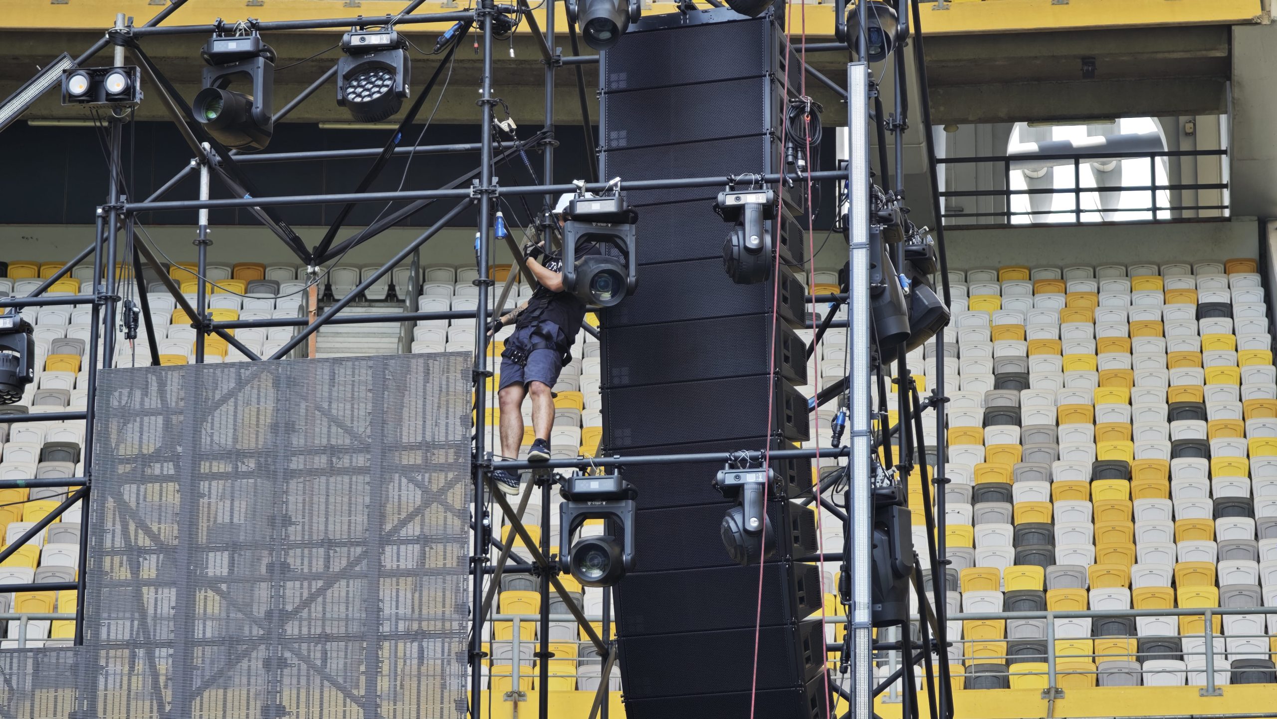 Thermal Protection: Maintaining High-End AV Gear in 35°C Humidity 1 IMG 20260416 124740 scaled