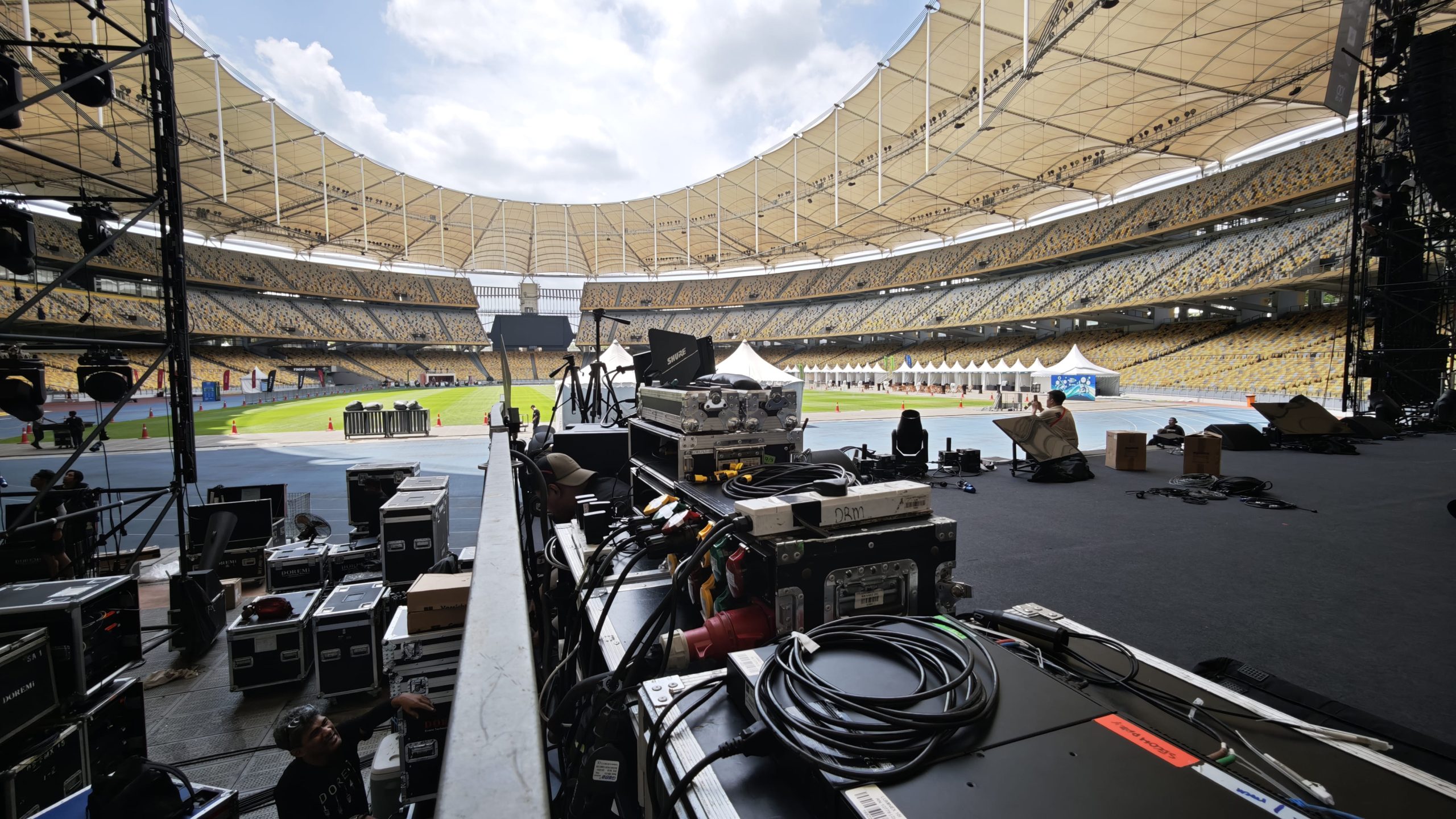Stadium Sound: Engineering Line Arrays for 10,000+ Audiences 3 IMG 20260416 142328 scaled